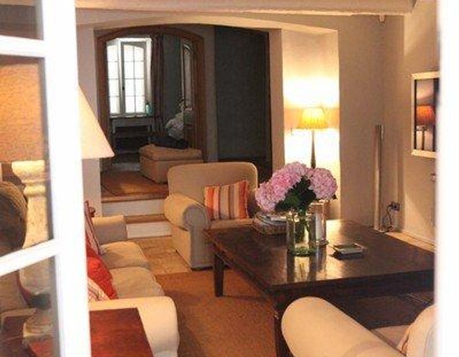 Charming apartment in the village of Saint Tropez 1