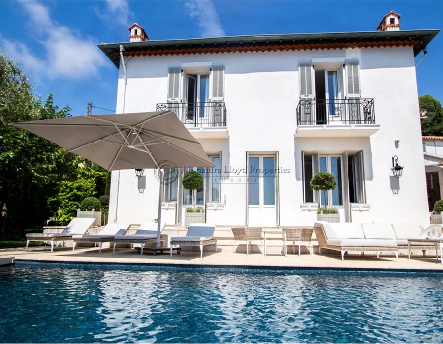 A charming property for rent close Eze Village and Monaco 1