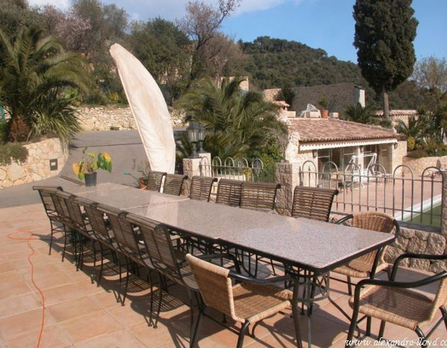 Neo Prvencal villa opposite Eze village 5