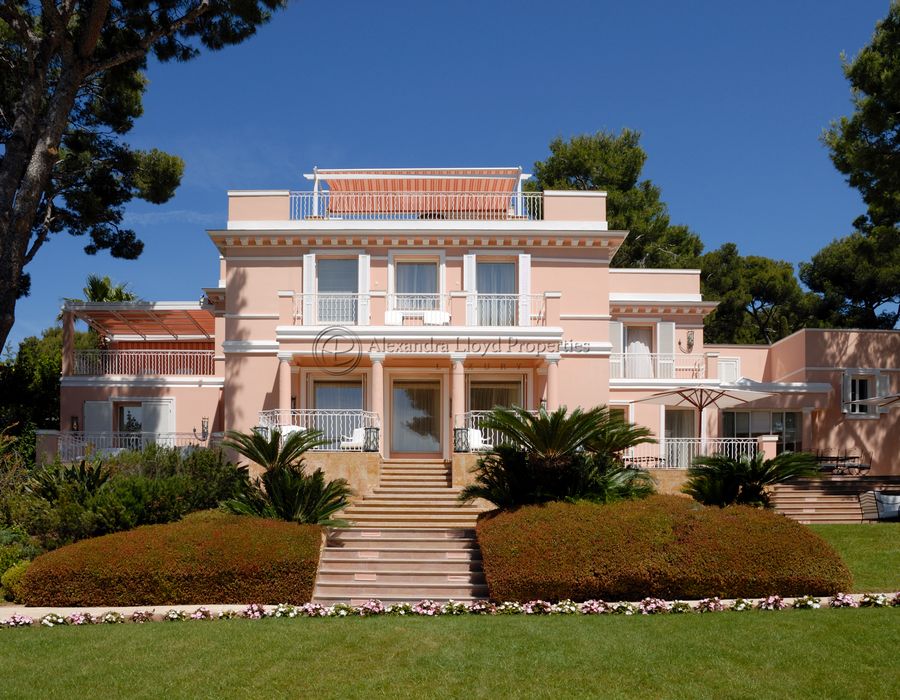 Stunning Saint Jean Cap Ferrat 1