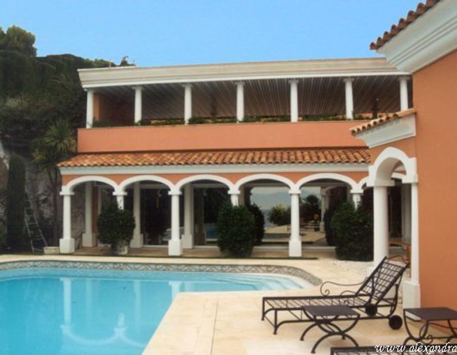 Stunning Italian style chateau in Super Cannes 4