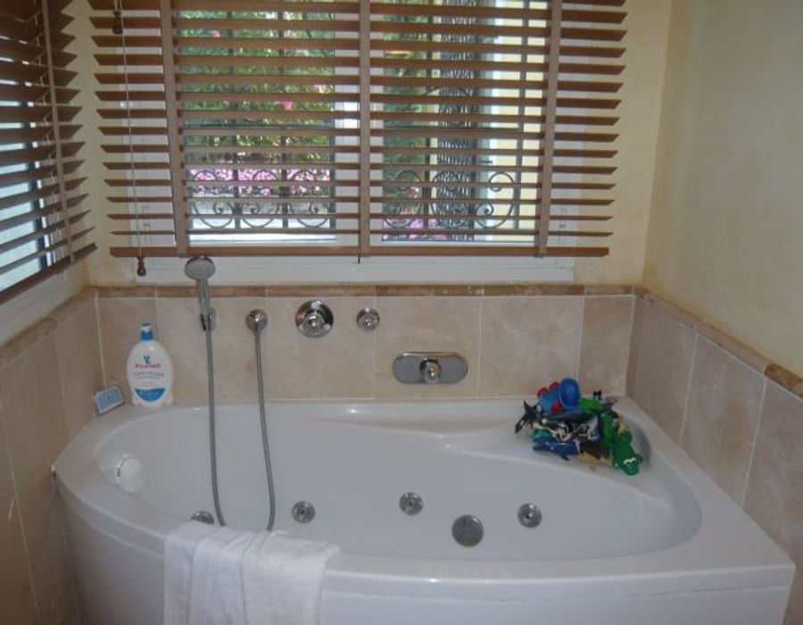 Lovely cosy villa located in a private domain on the Cap d'Antibes 1