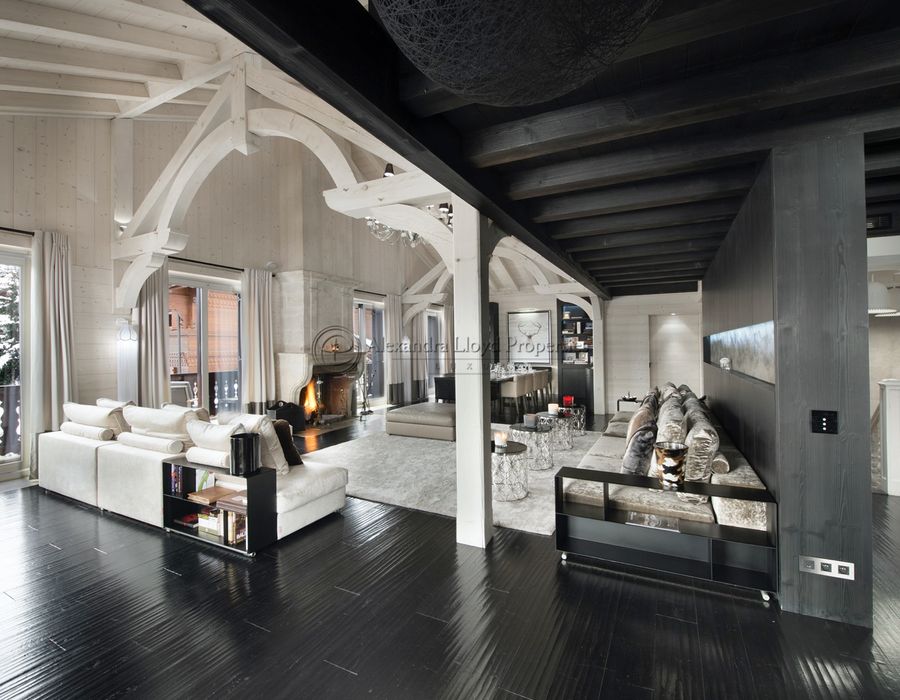 Ultra luxury chalet in the Hammeau de Bellecote, Courchevel 5