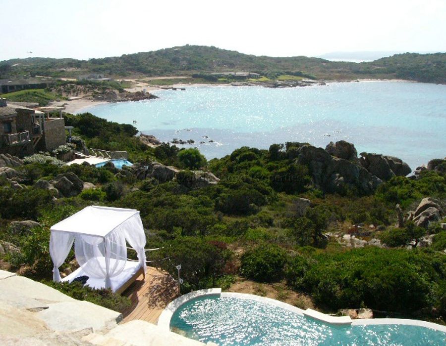 So rare! Two villas on the magical island of Cavallo 3