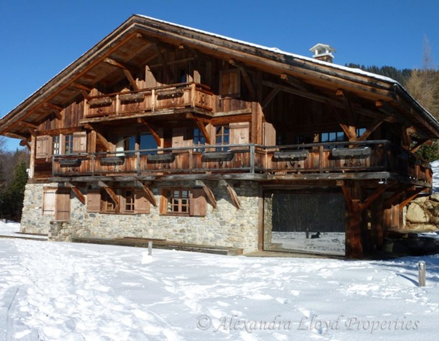 Luxury chalet for sale in Megeve 5