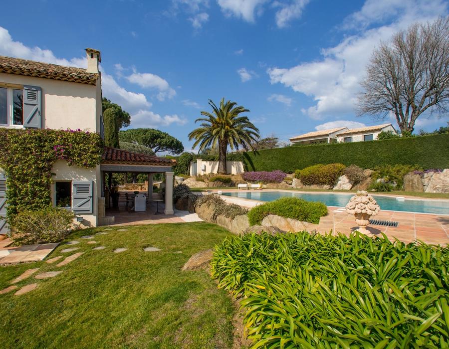 A wonderful position on the Route des Carles, Saint Tropez 2