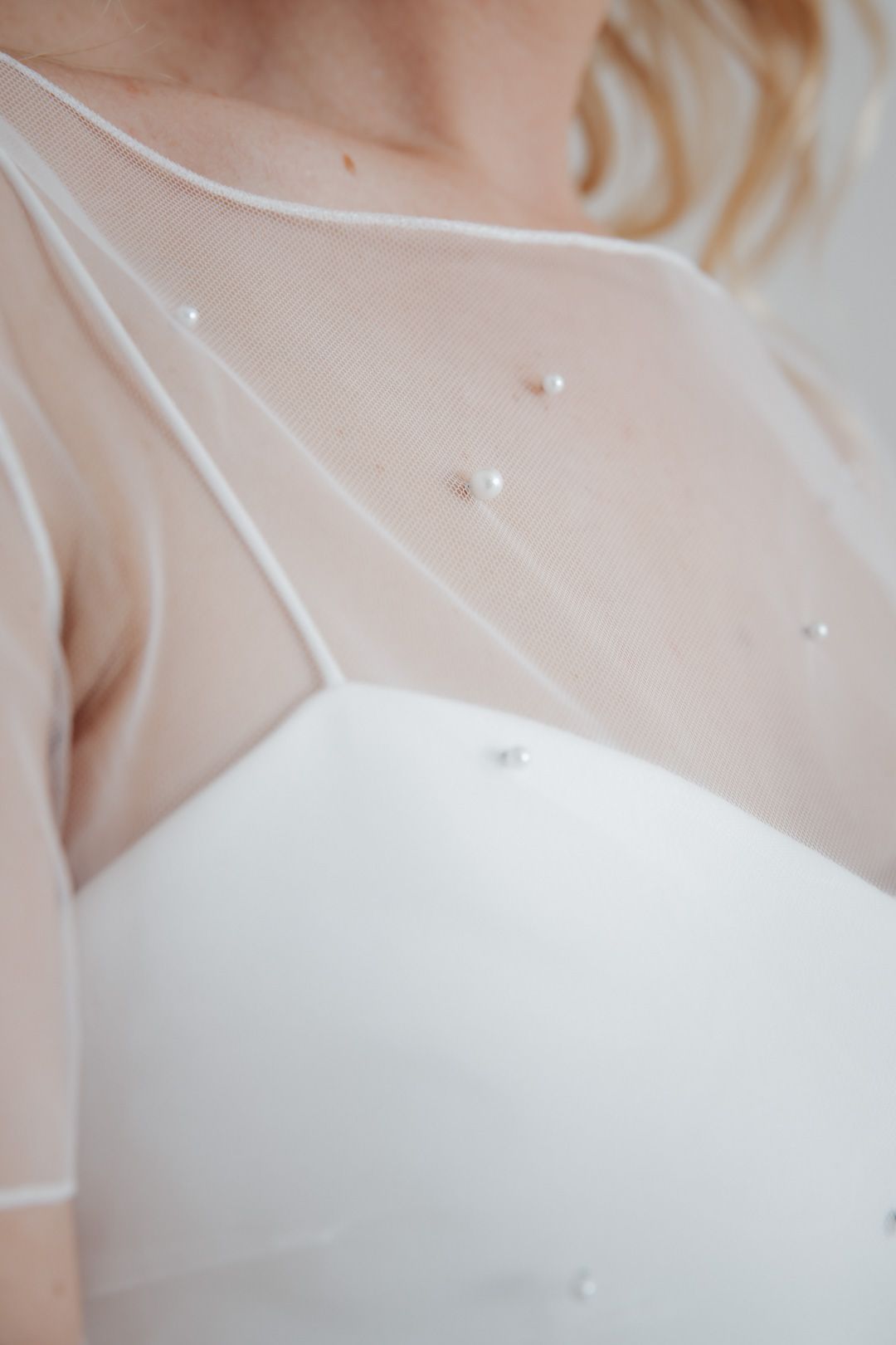 Luftiges Braut Top mit Perlen, Rubia noni