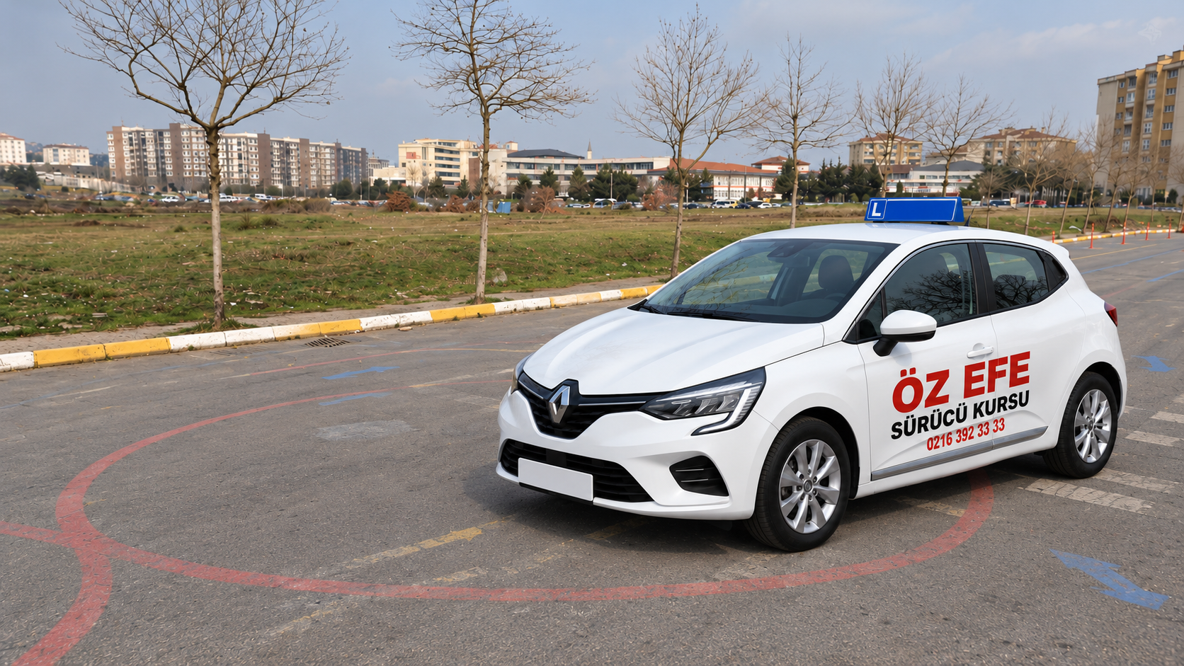 Eğitim alanında ÖZ EFE baskılı beyaz Clio; yapay zekâ ile üretilmiş temsili görsel.