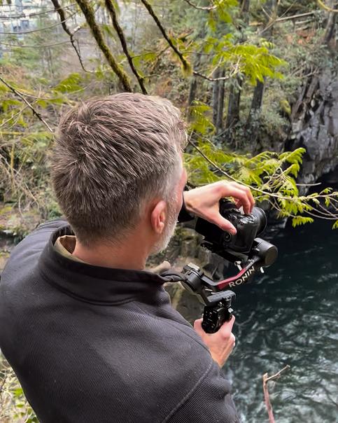 Filming the canyon river with a stabilised camera