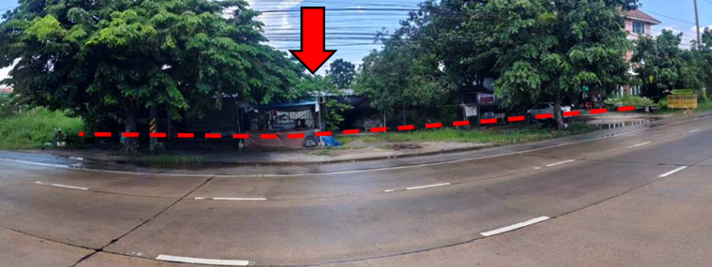 ที่ดินพร้อมสิ่งปลูกสร้าง 3 รายการ