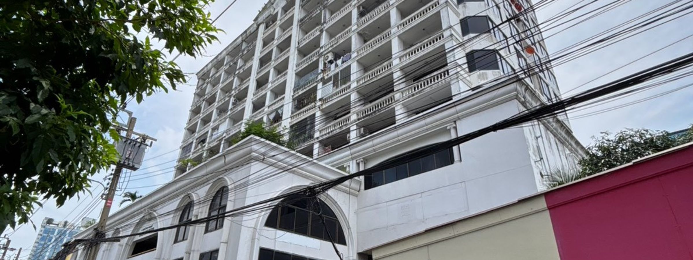 ห้องชุดพักอาศัย จำนวน 1 ยูนิต