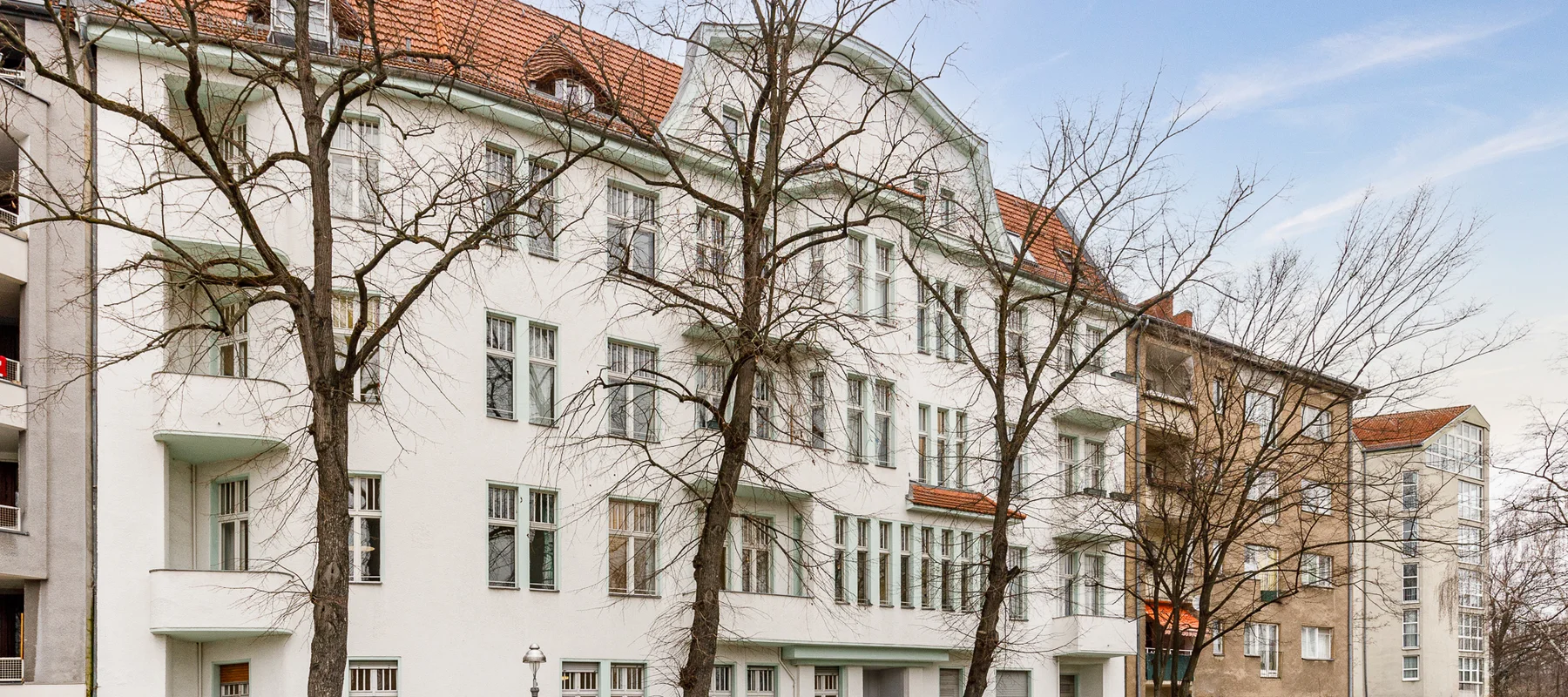 Historisches Mehrfamilienhaus in Spandauer Altstadt: vermietet, entwicklungsfähig & renditestark
