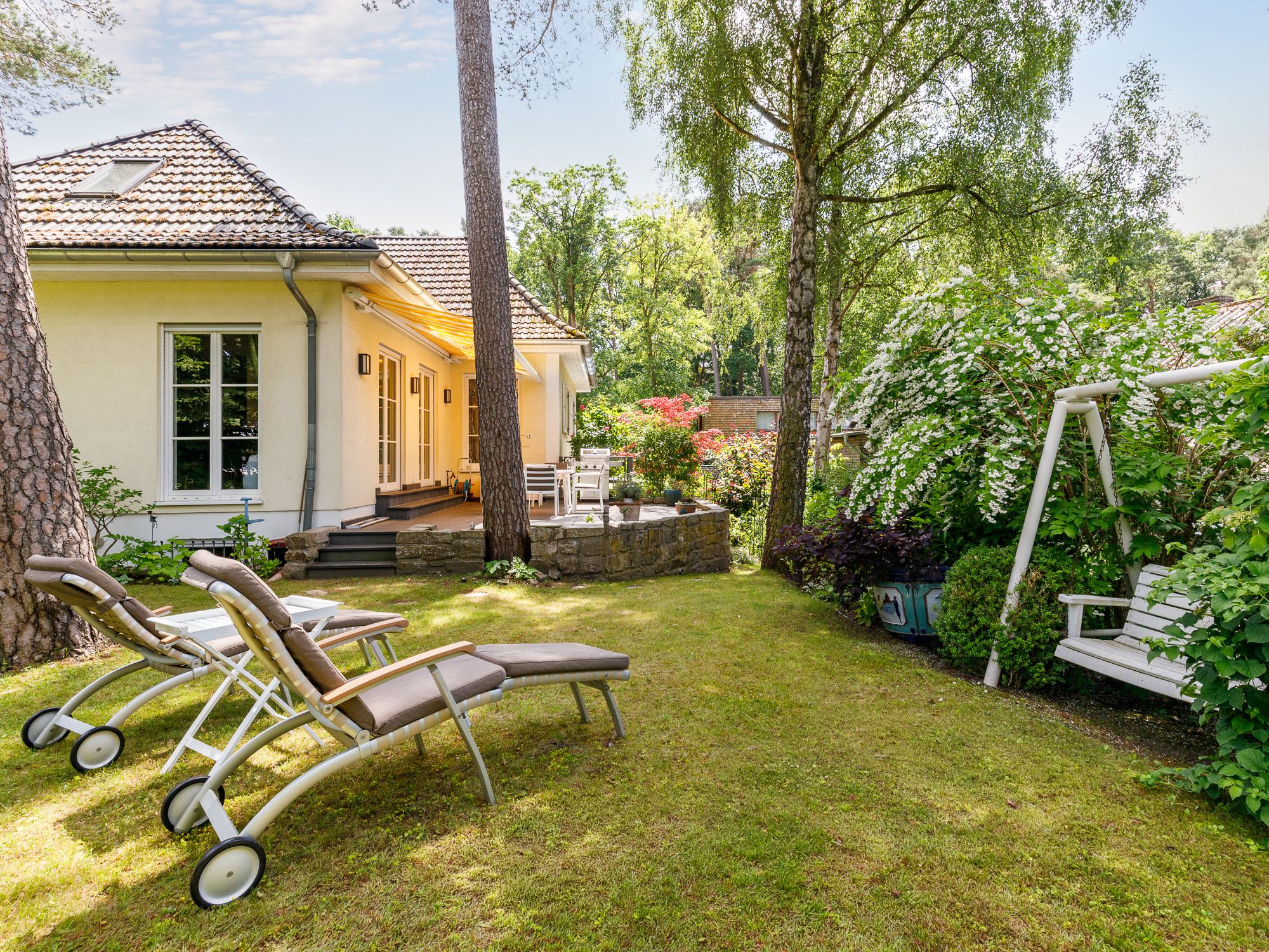 Idyllischer Privatgarten mit viel Platz