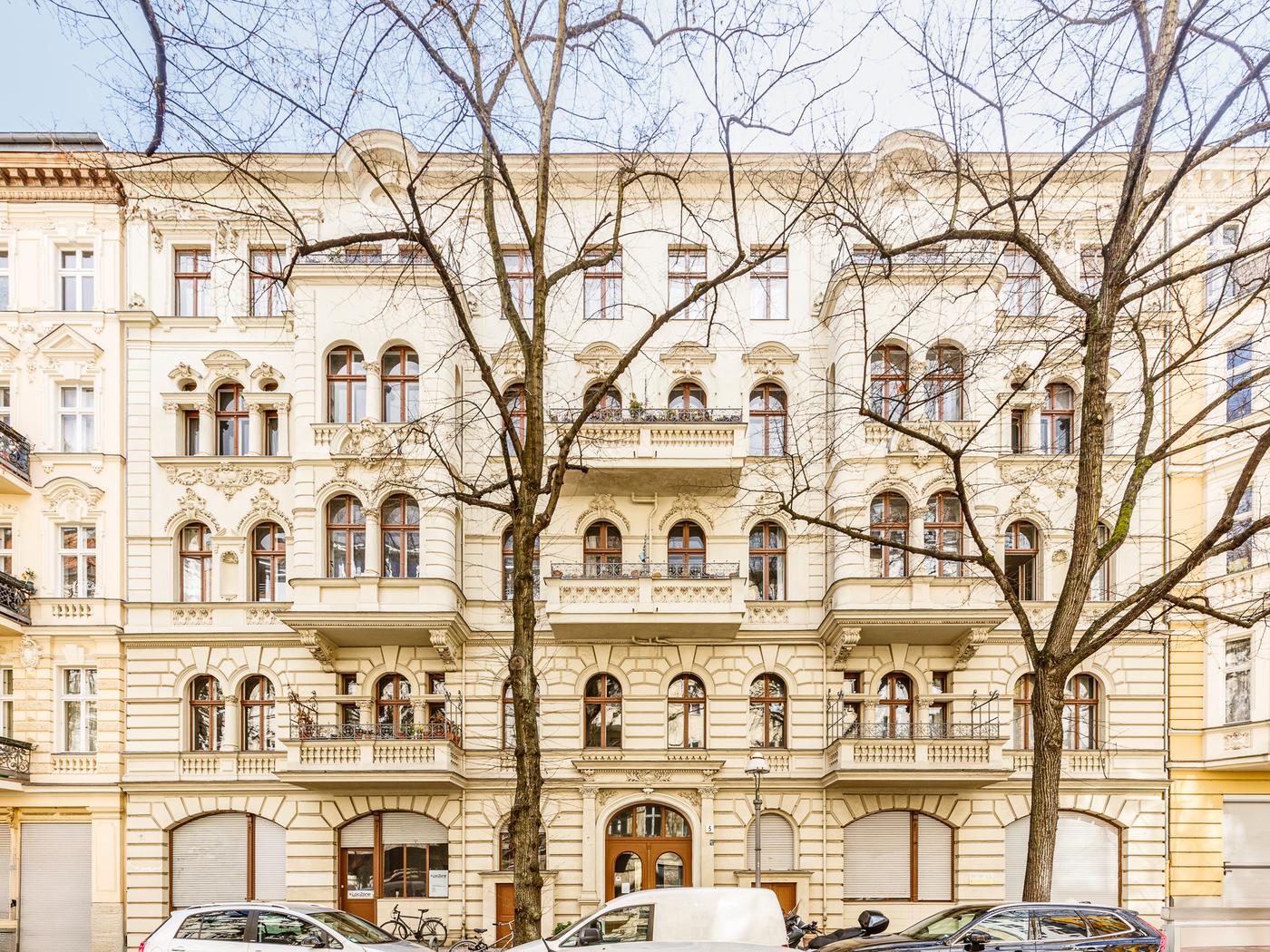 Herrliche Gründerzeit-Altbau im Cr Herrliche Gründerzeit-Altbau im Cr