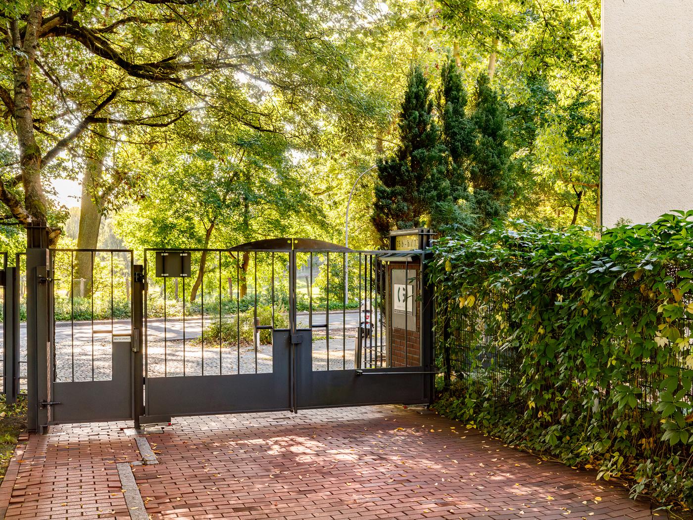 Ansicht der Hofeinfahrt Ansicht der Hofeinfahrt