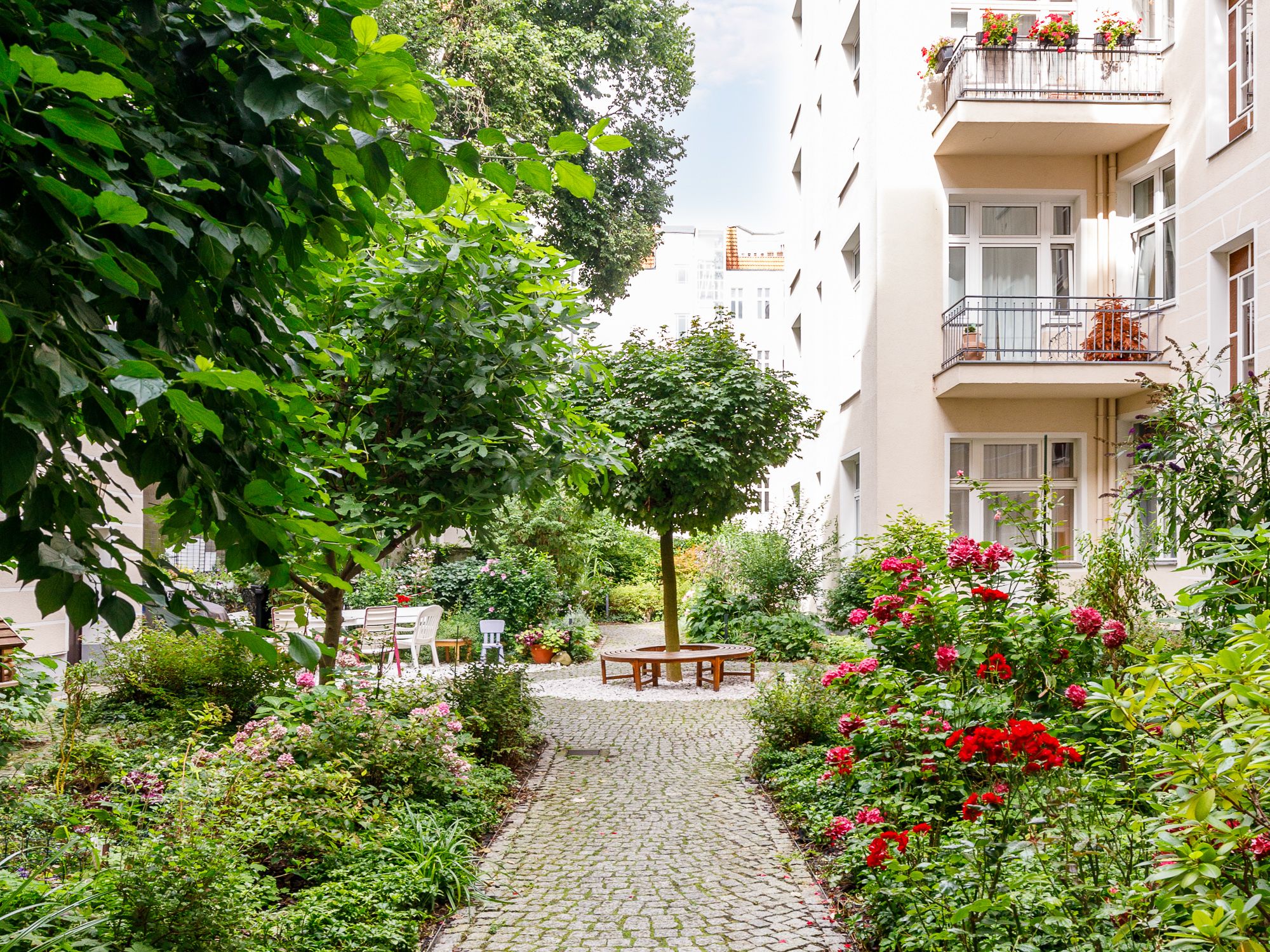 Herrlicher Innenhof mit Privatgarten 