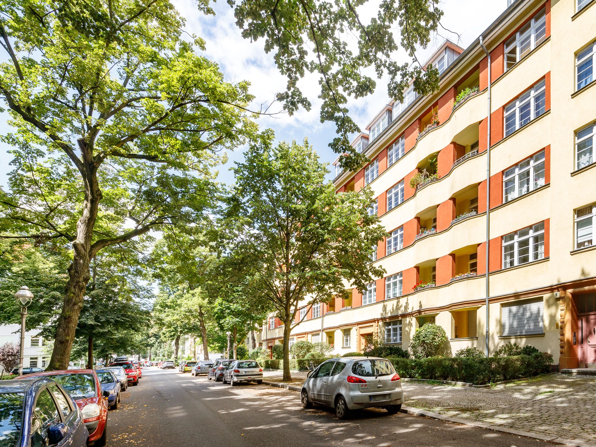 Repräsentatives Mehrfamilienhaus nahe dem Ku'damm