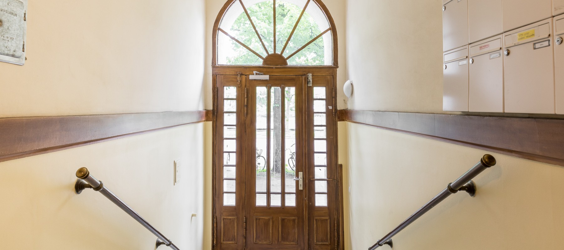 Eingangsbereich mit Mosaikfußboden Eingangsbereich mit Mosaikfußboden