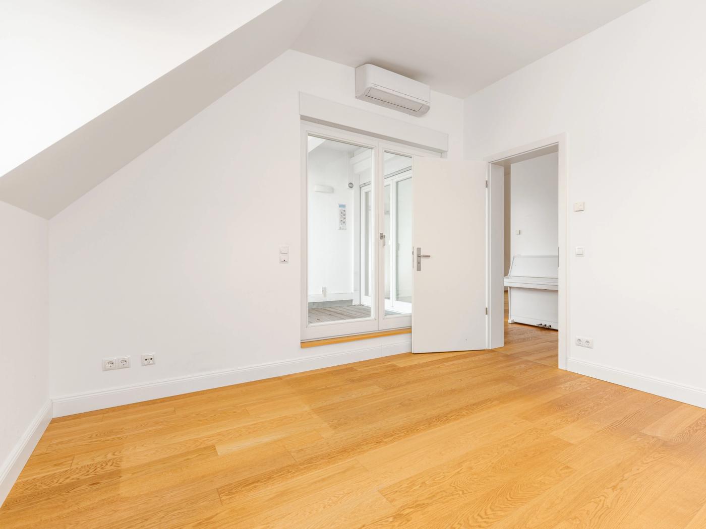 Schlafzimmer mit Klimaanlage Schlafzimmer mit Klimaanlage