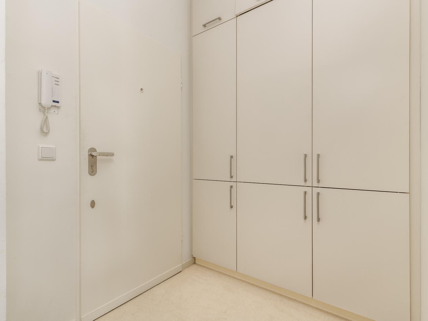 Flurbereich mit Einbauschrank Flurbereich mit Einbauschrank