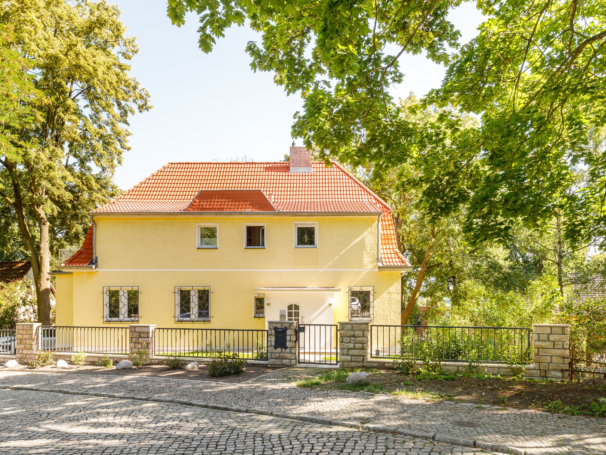 Modernisierte Landhaus-Villa in Kladow 