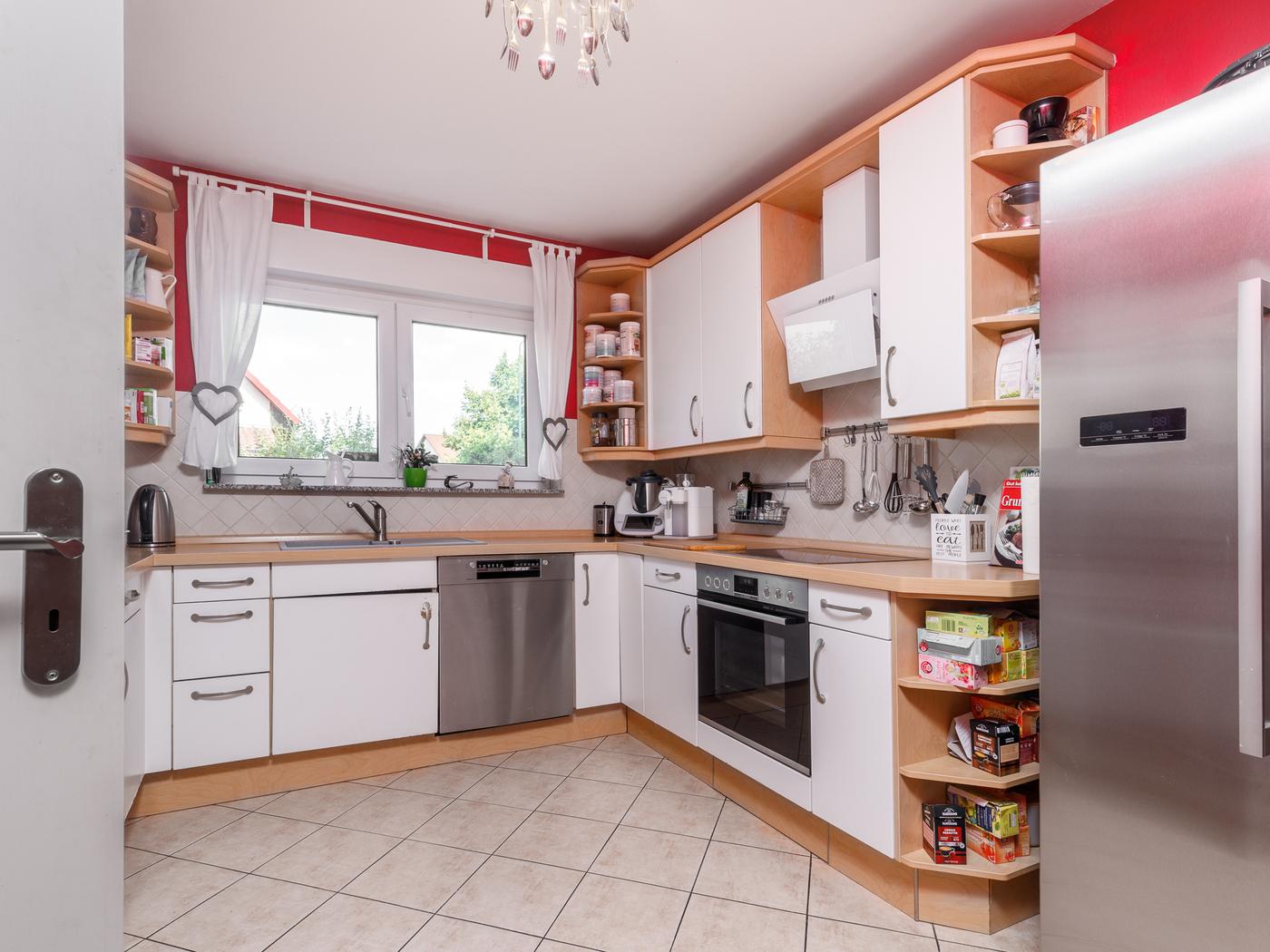 Separate Küche mit Vollausstattung Separate Küche mit Vollausstattung