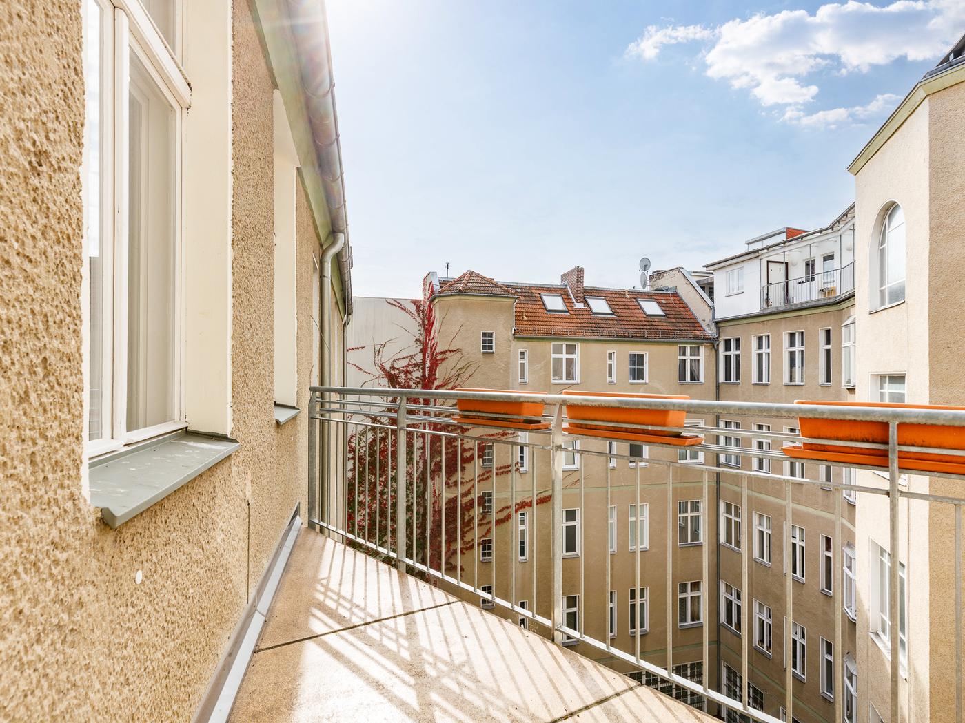 Herrschaftliche Altbauwohnung mit Einliegerbereich fußläufig zum Bayerischen Platz