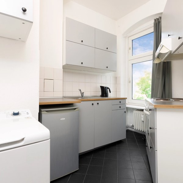 Küche Fliesenboden Waschmaschine Kühlschrank