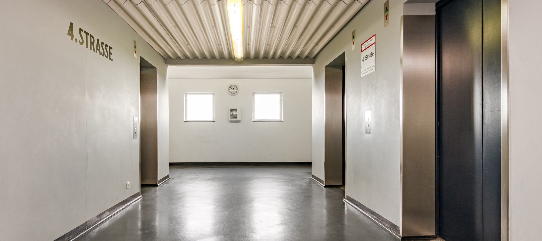 Treppenhaus & Aufzugsbereich Treppenhaus & Aufzugsbereich