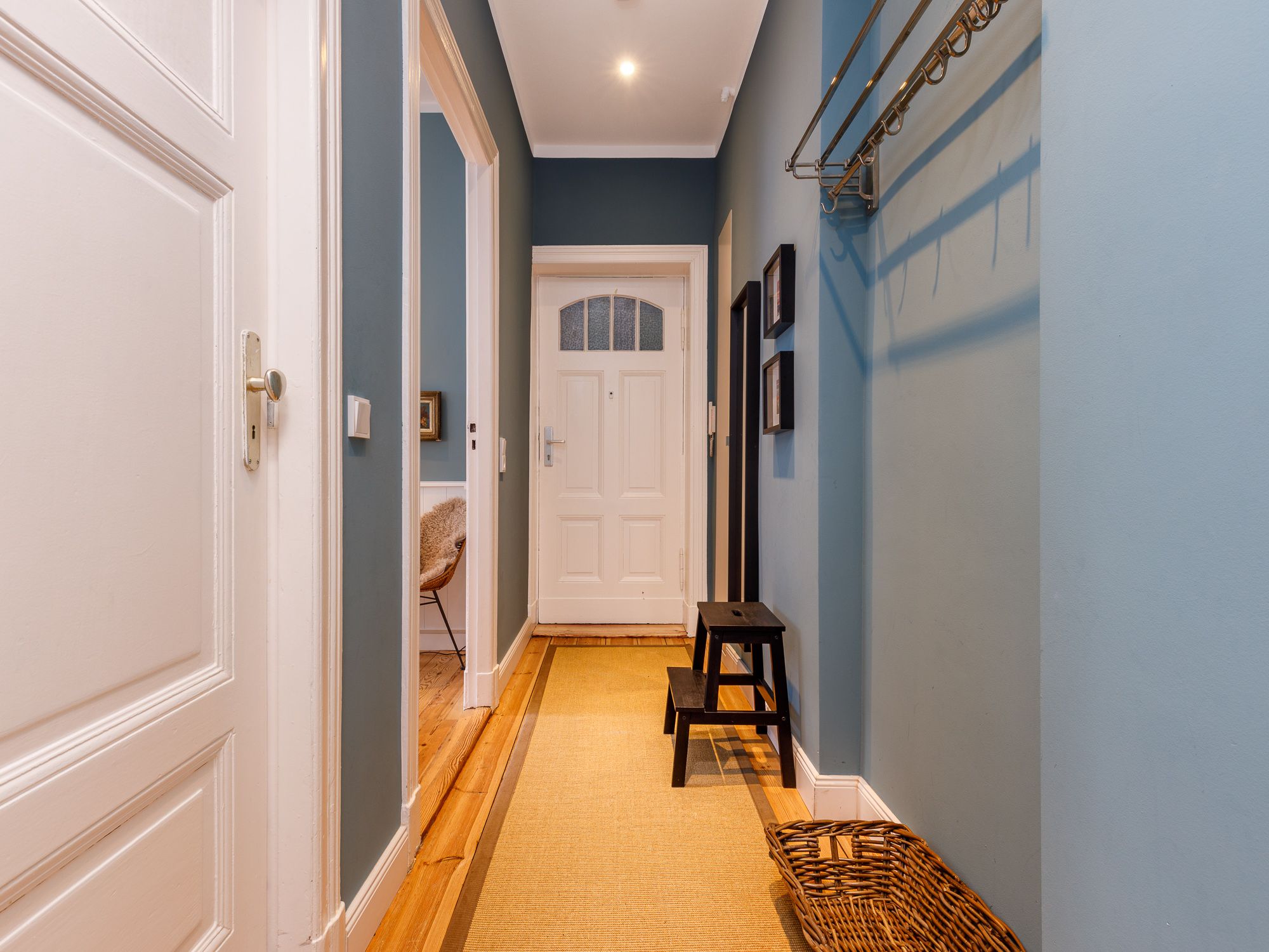 Ruhiges Apartment mit Balkon und Grünblick nahe Walther-Schreiber-Platz