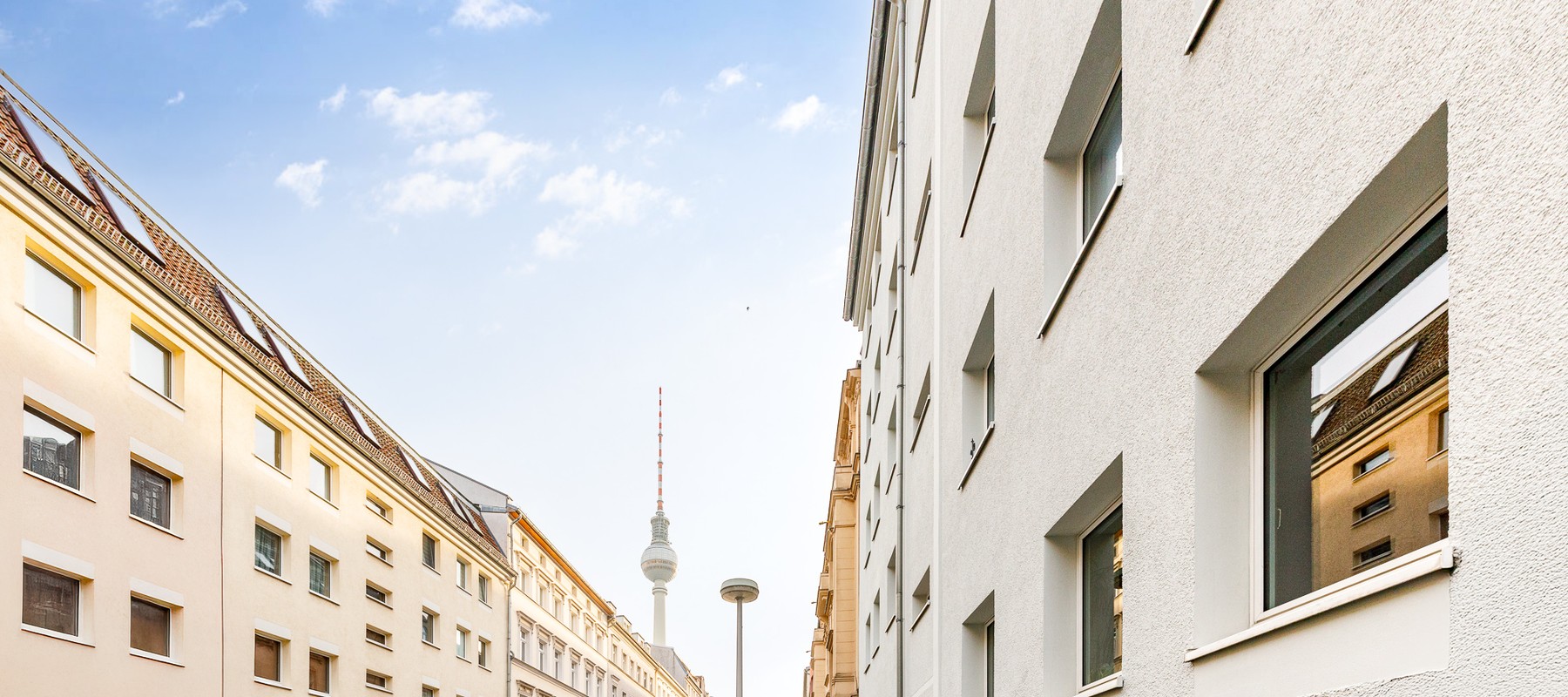 Blick von der Almstadtstraße Richtung Fernsehturm Blick von der Almstadtstraße Richtung Fernsehturm