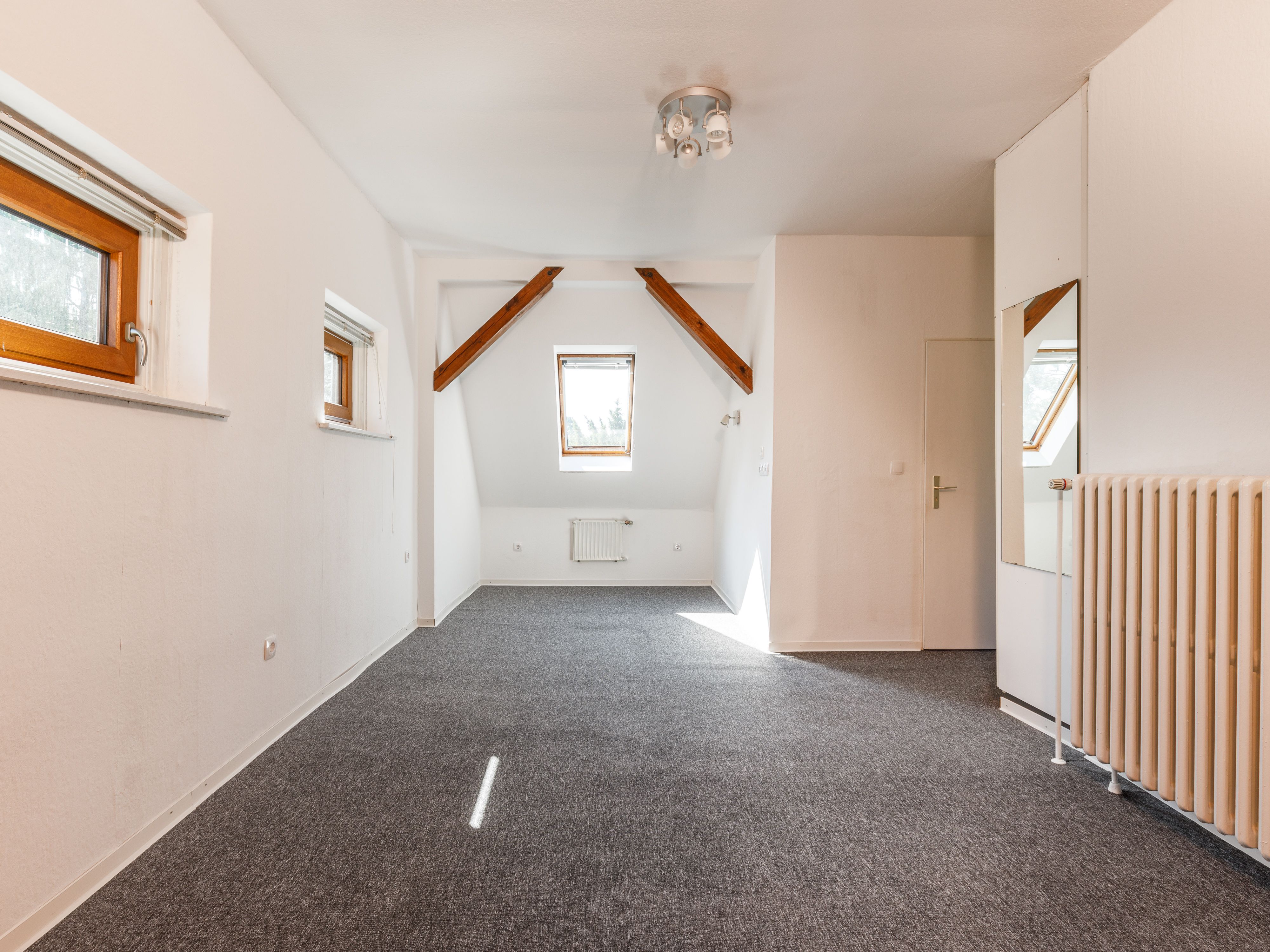 Dachgeschoss mit Vorzimmer 