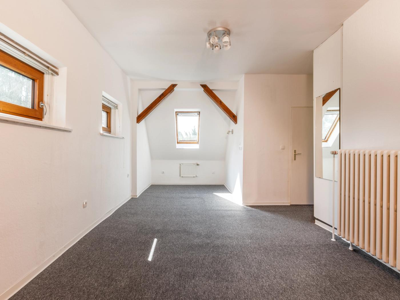 Dachgeschoss mit Vorzimmer  Dachgeschoss mit Vorzimmer