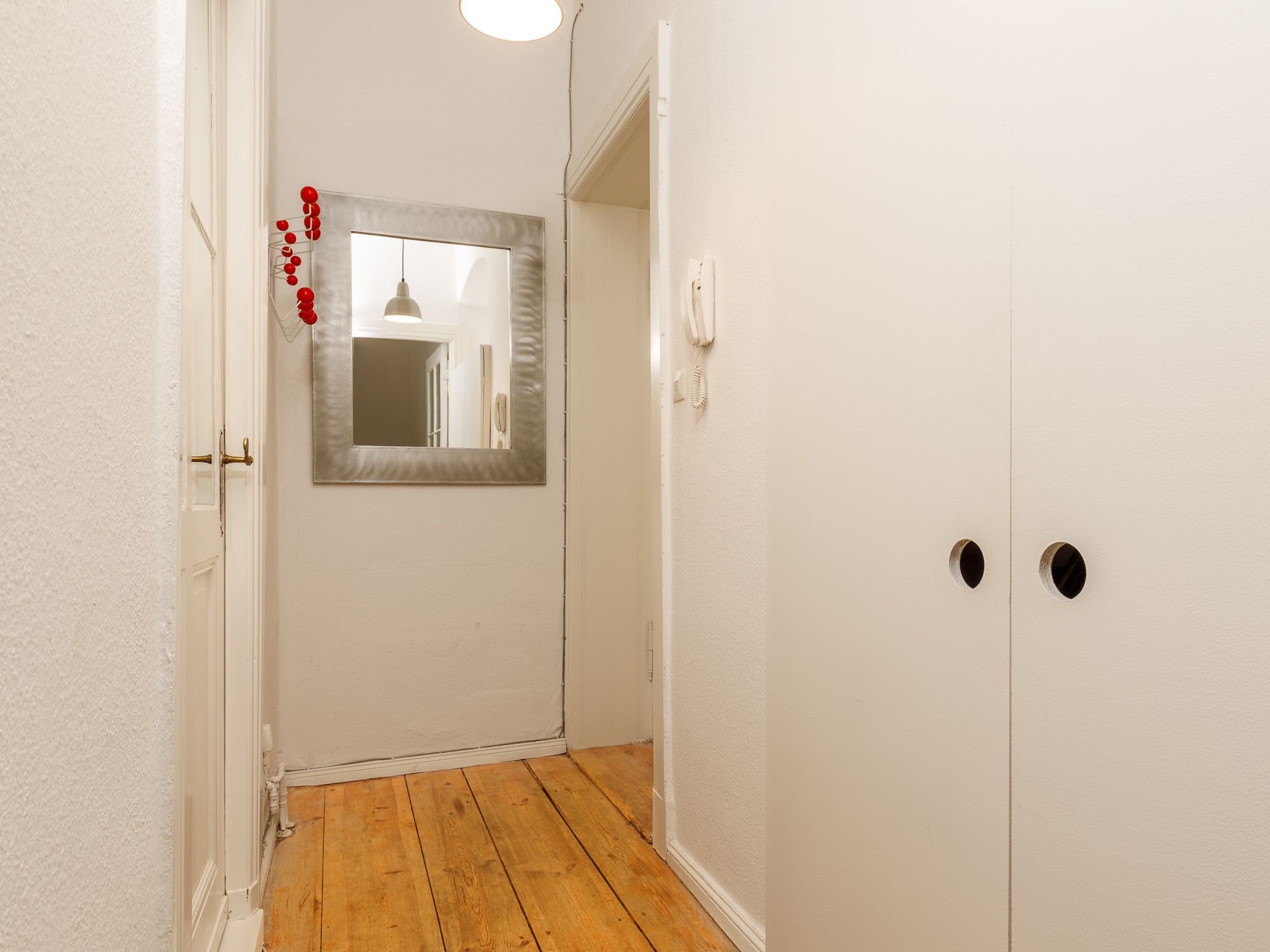 Eingangsbereich mit großer Ankleide 