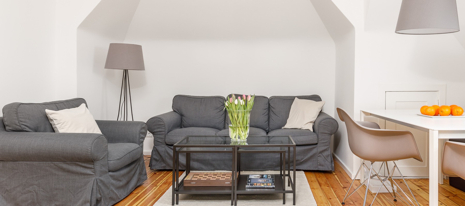 Offener Wohn- & Essbereich im Dachgeschoss Offener Wohn- & Essbereich im Dachgeschoss