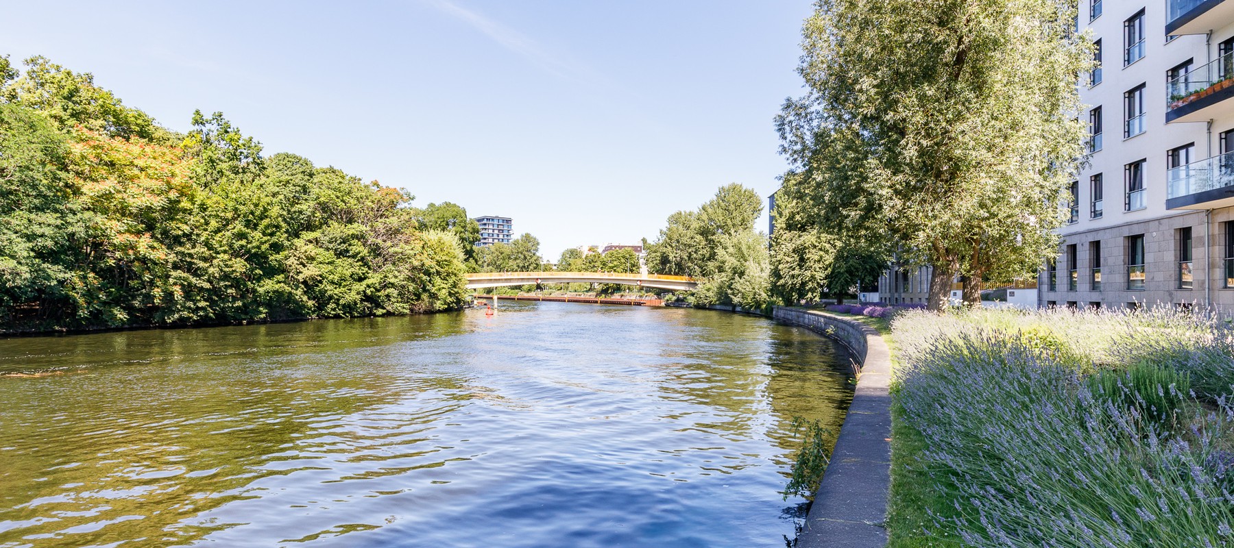 Direkter Zugang zum Spreebogen Direkter Zugang zum Spreebogen