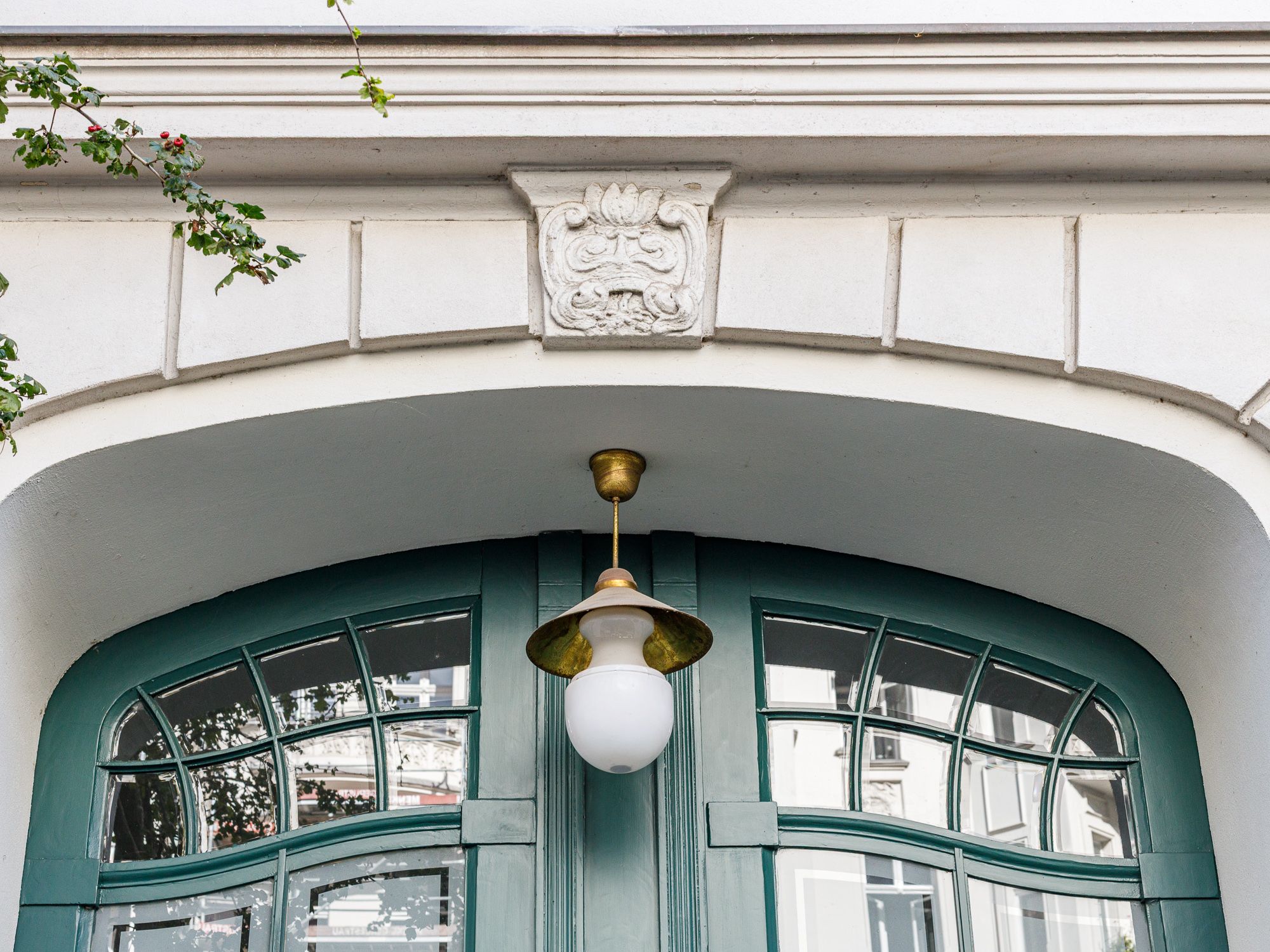 Stilvoller Rundbogen vom Haus 