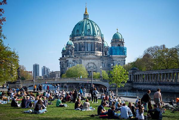 Mitte Bild 2