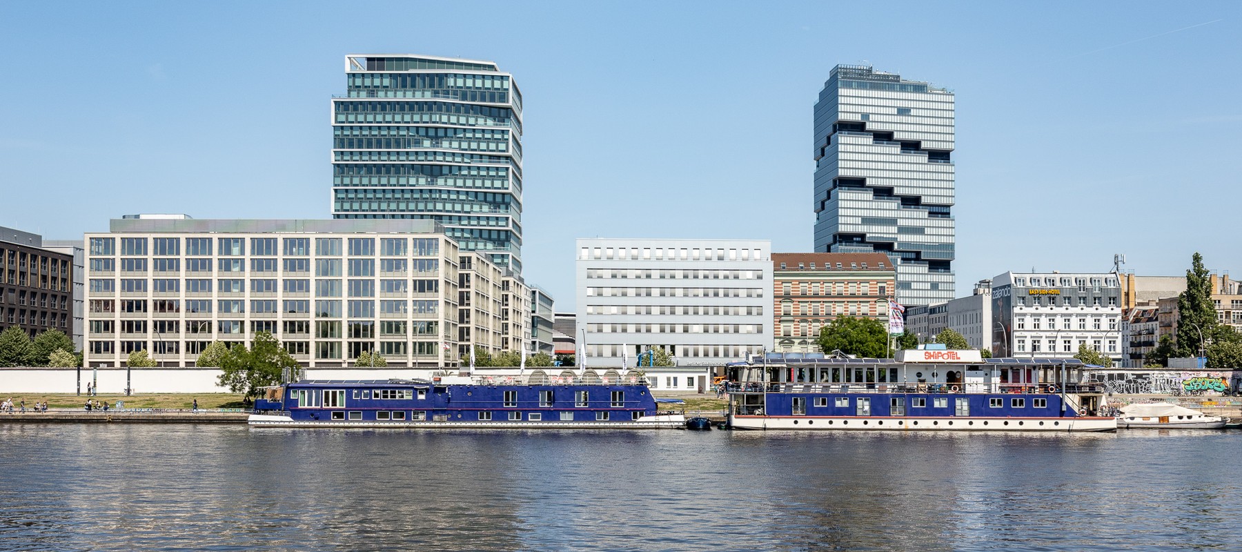 Ausblick vom Spree-Ufer in Richtung Friedrichshain Ausblick vom Spree-Ufer in Richtung Friedrichshain