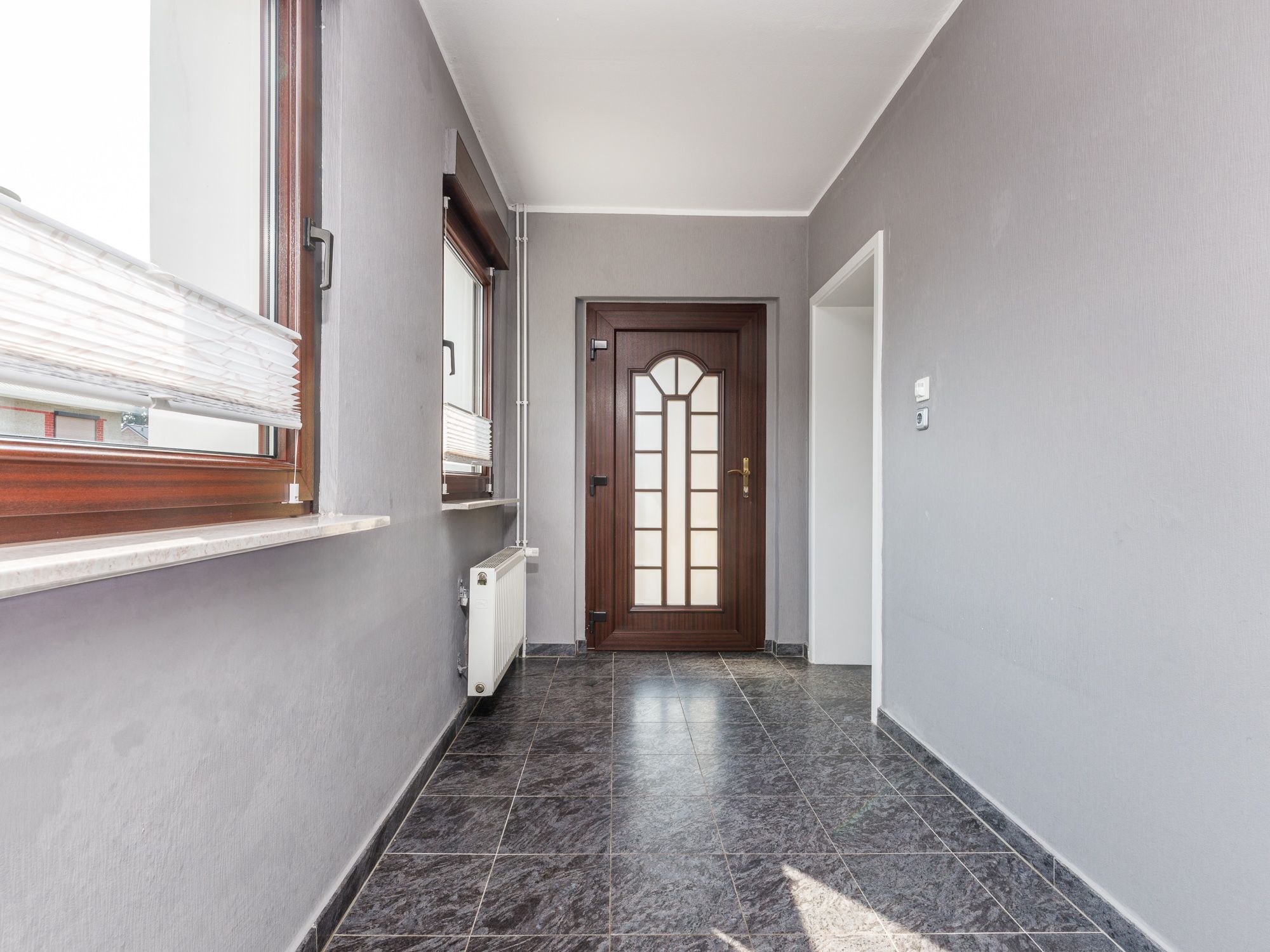 Gefliester Eingangsbereich 