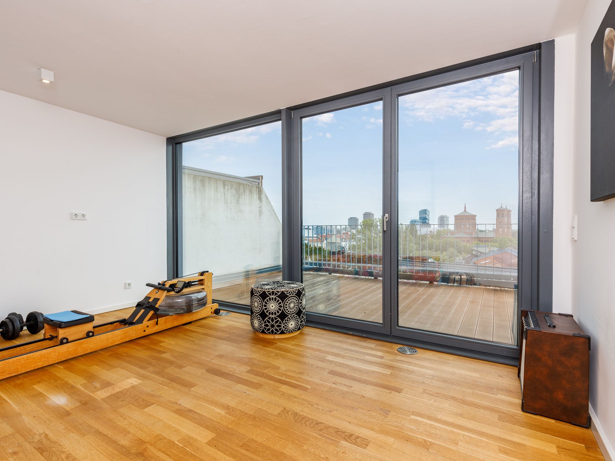 Separates Arbeitszimmer mit Panoramablick 