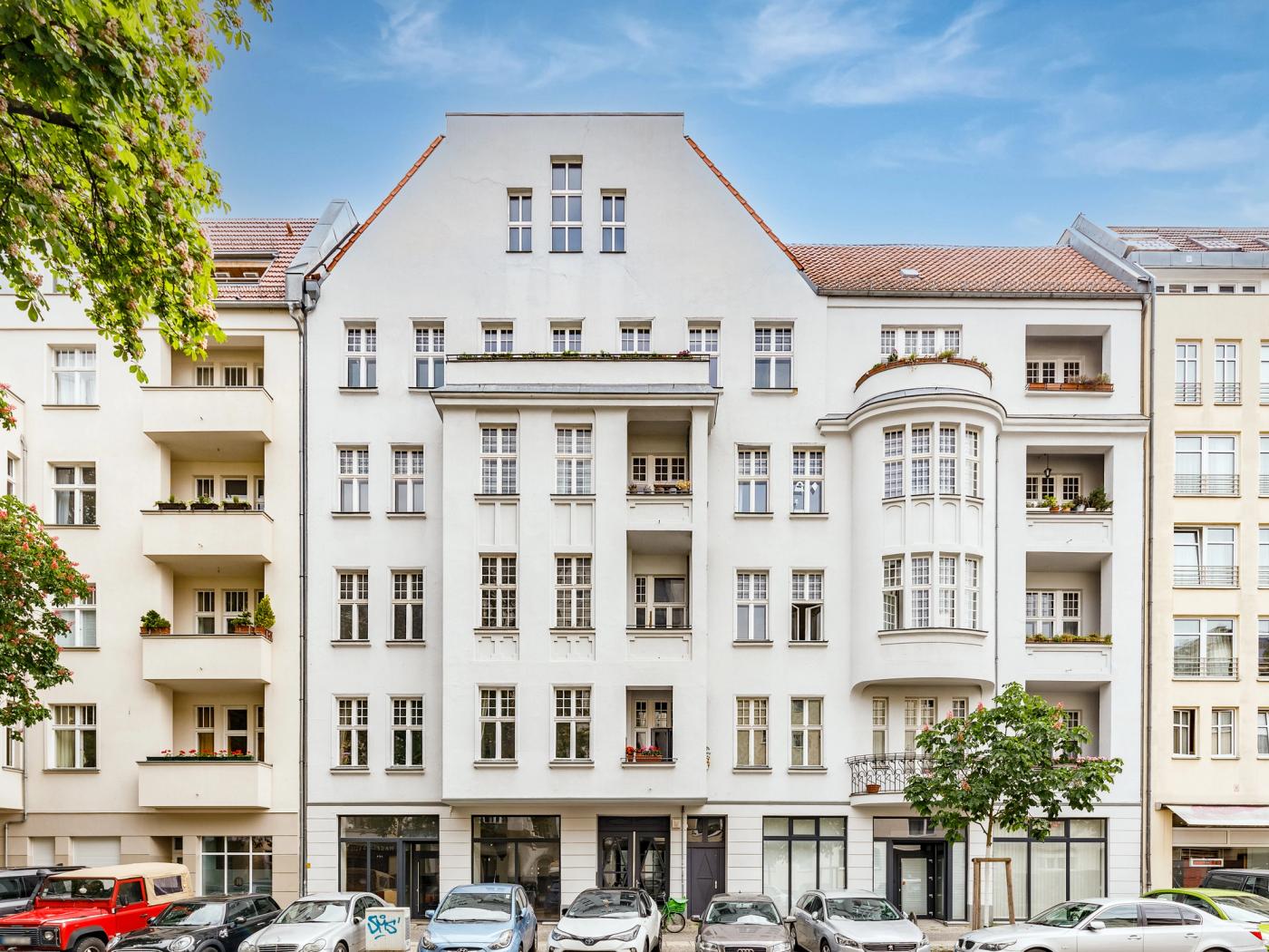 Schönes Jugendstil-Altbau Nahe dem Kurfürstendamm Schönes Jugendstil-Altbau Nahe dem Kurfürstendamm