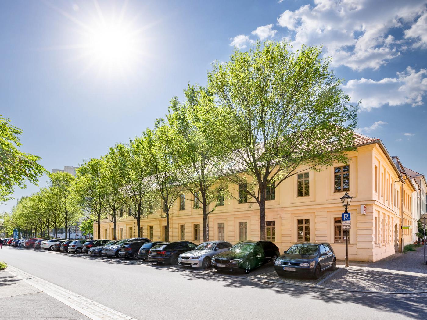 Elegante Terrassenwohnung im Petit Palais des Gardes mit historischem Flair in Potsdams Innenstadt