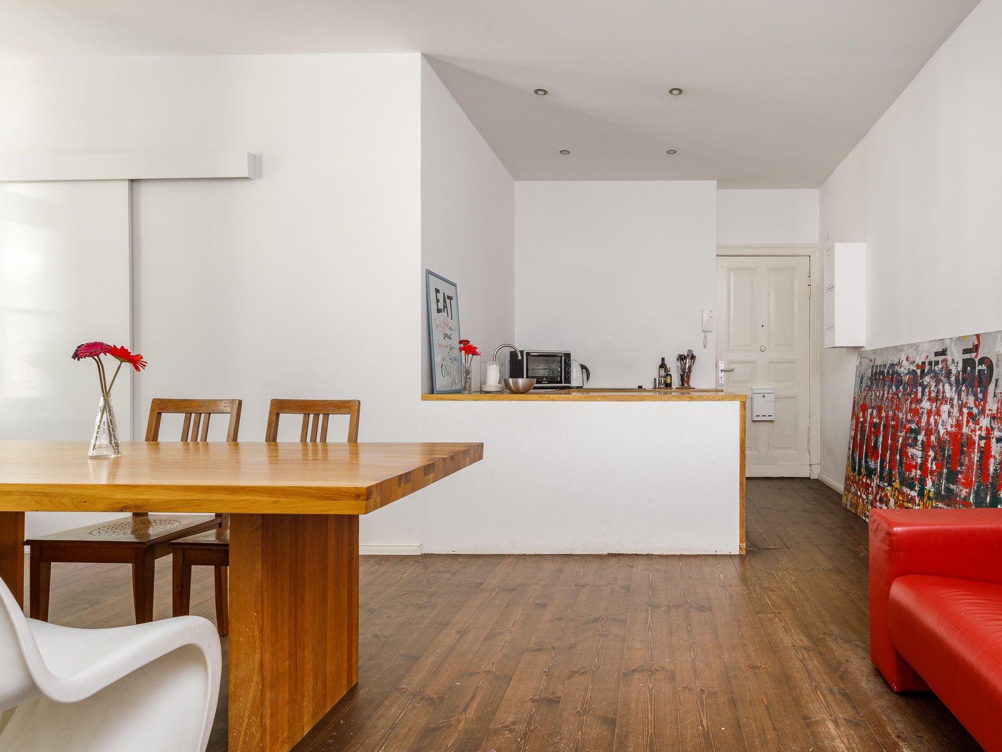 Offner Wohn- & Essbereich mit Küche