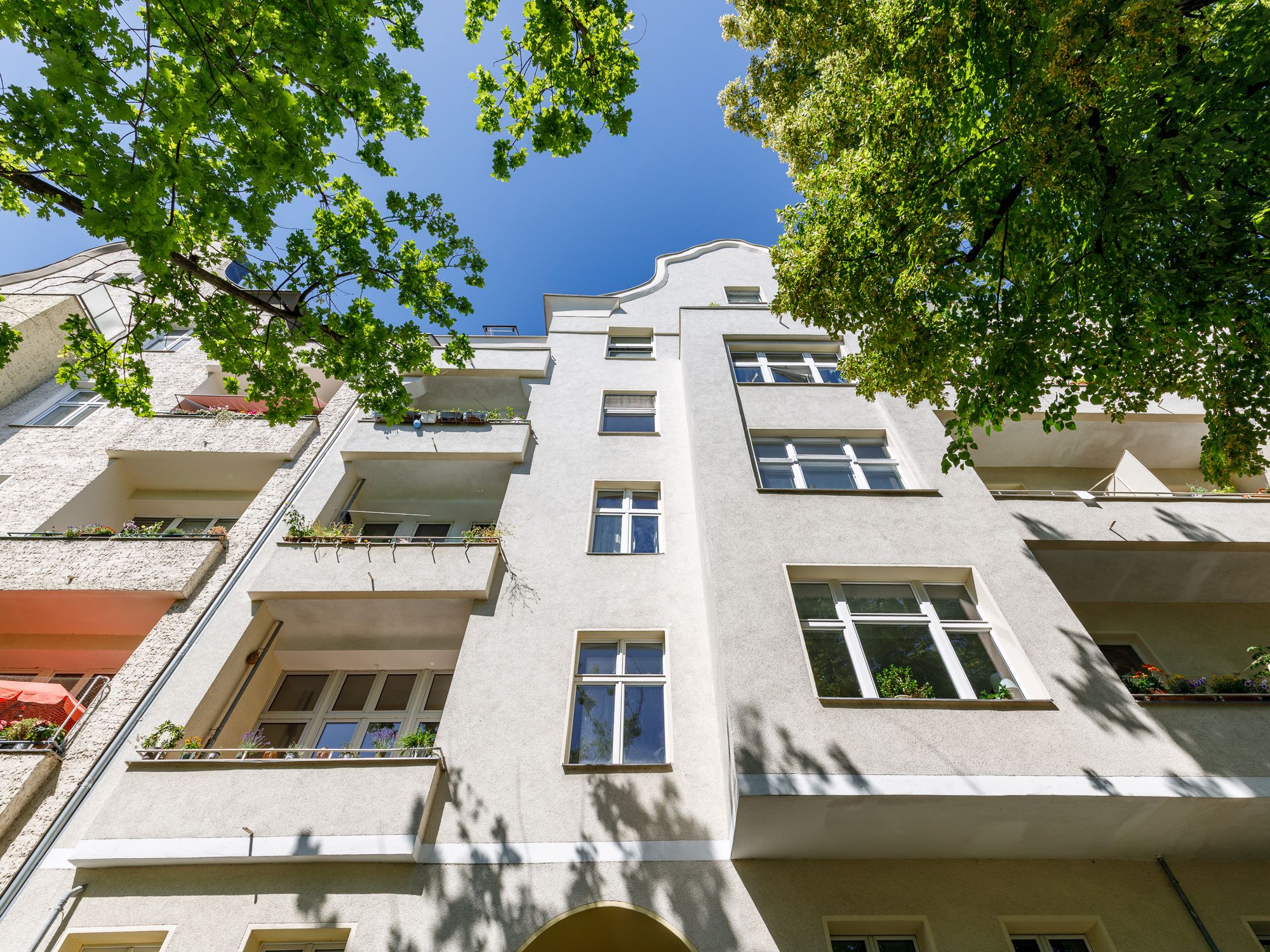 Gepflegtes Mehrfamilienhaus in beliebter Lage 