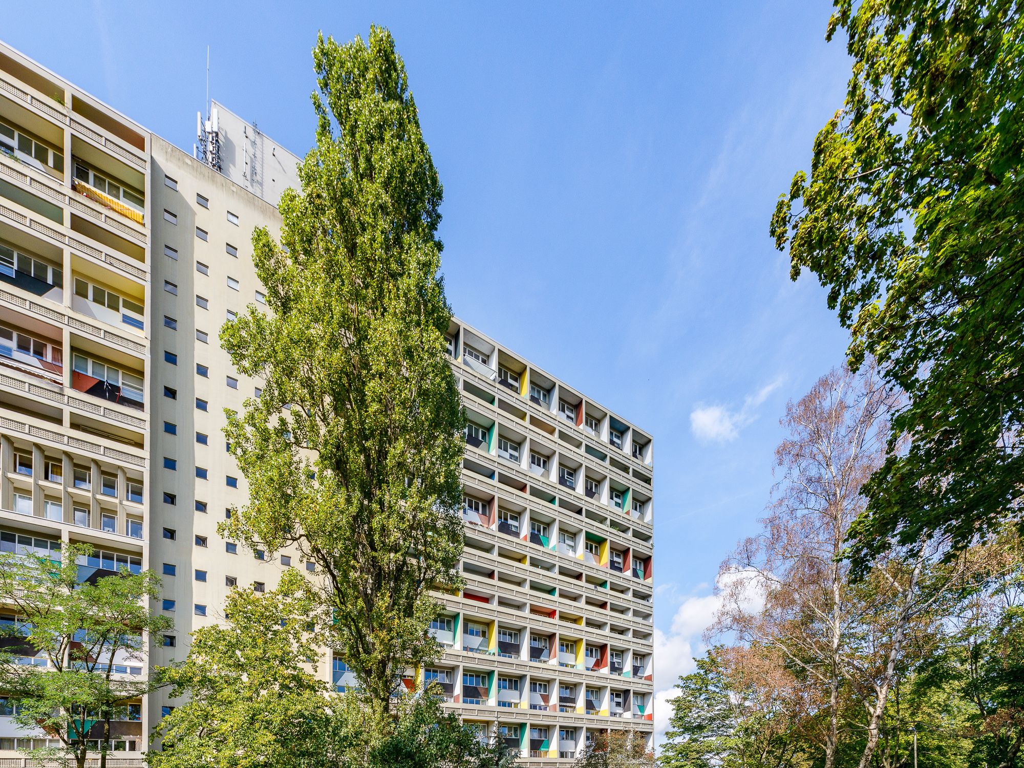 Denkmalgeschütztes Gebäudeensemble am Olympiastadion 