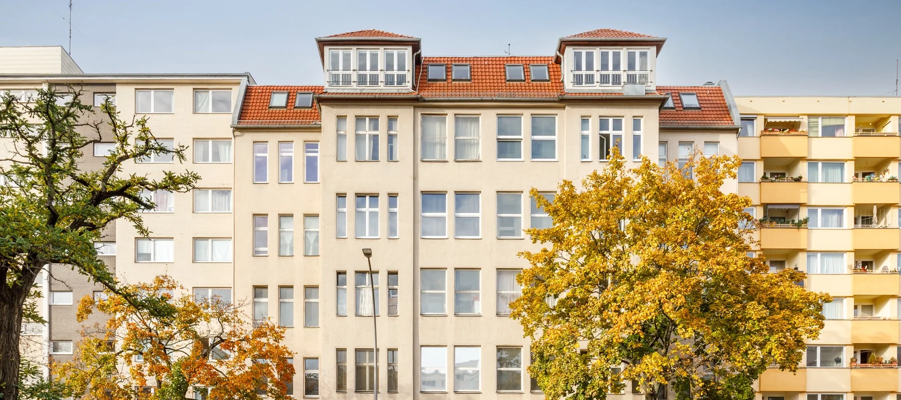 Wohnung mit Entwicklungschance: Eigentum zum Gestalten & Aufwerten in Wilmersdorf“