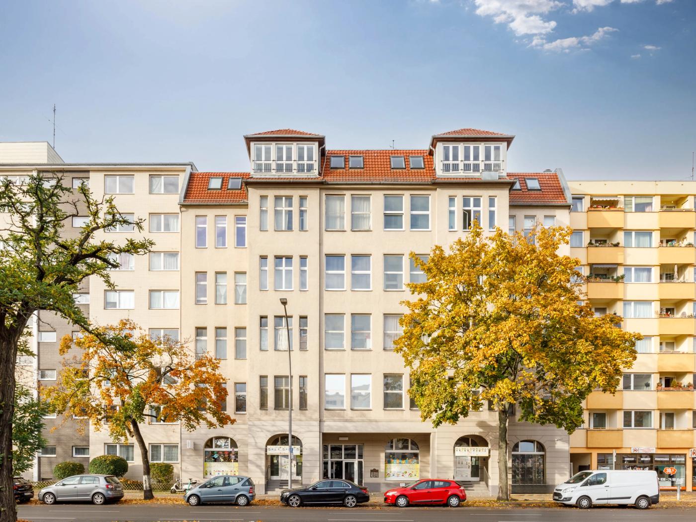 Wohnung mit Entwicklungschance: Eigentum zum Gestalten & Aufwerten in Wilmersdorf“