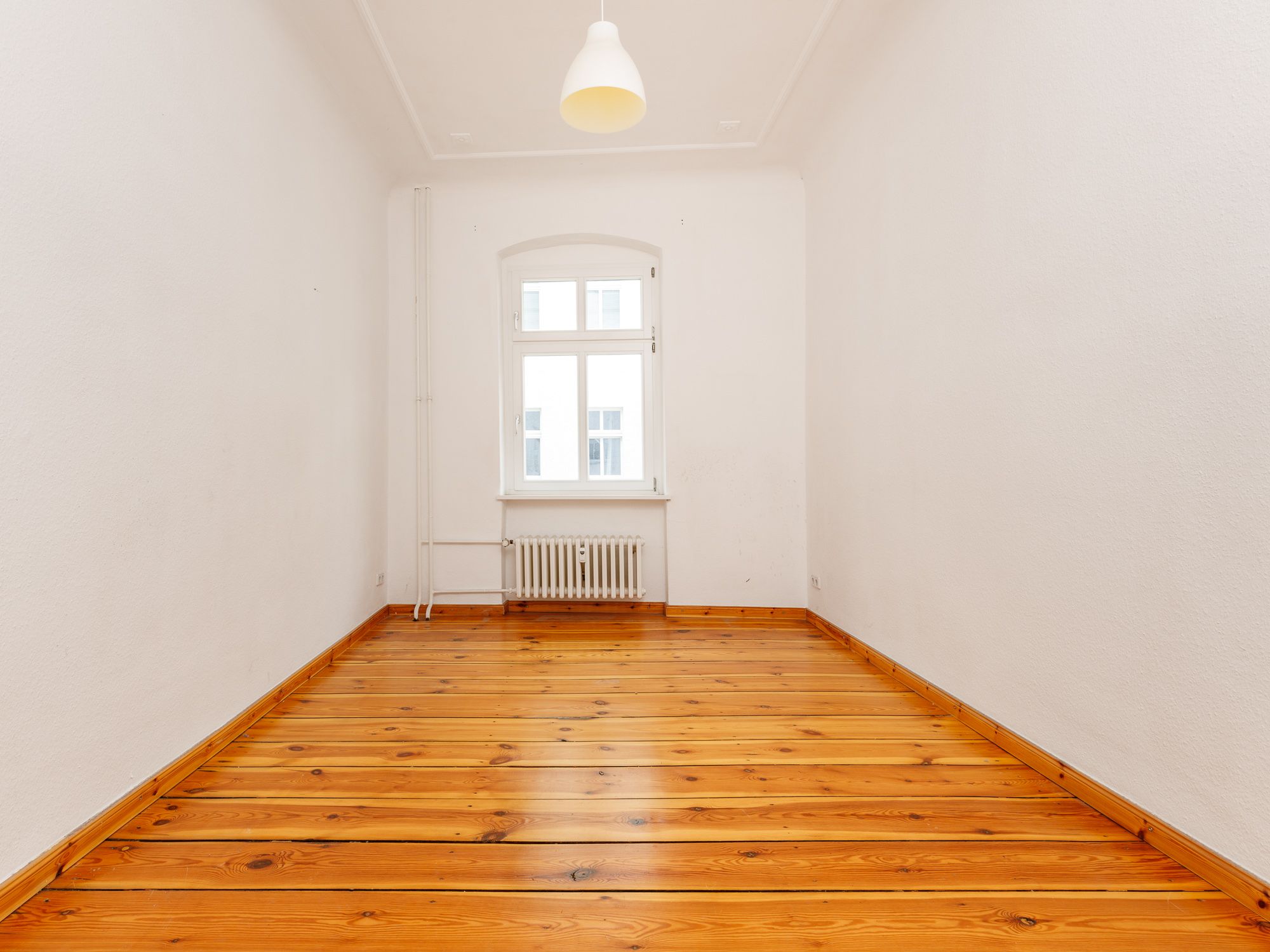 Schönes Schlaf- / Arbeitszimmer 