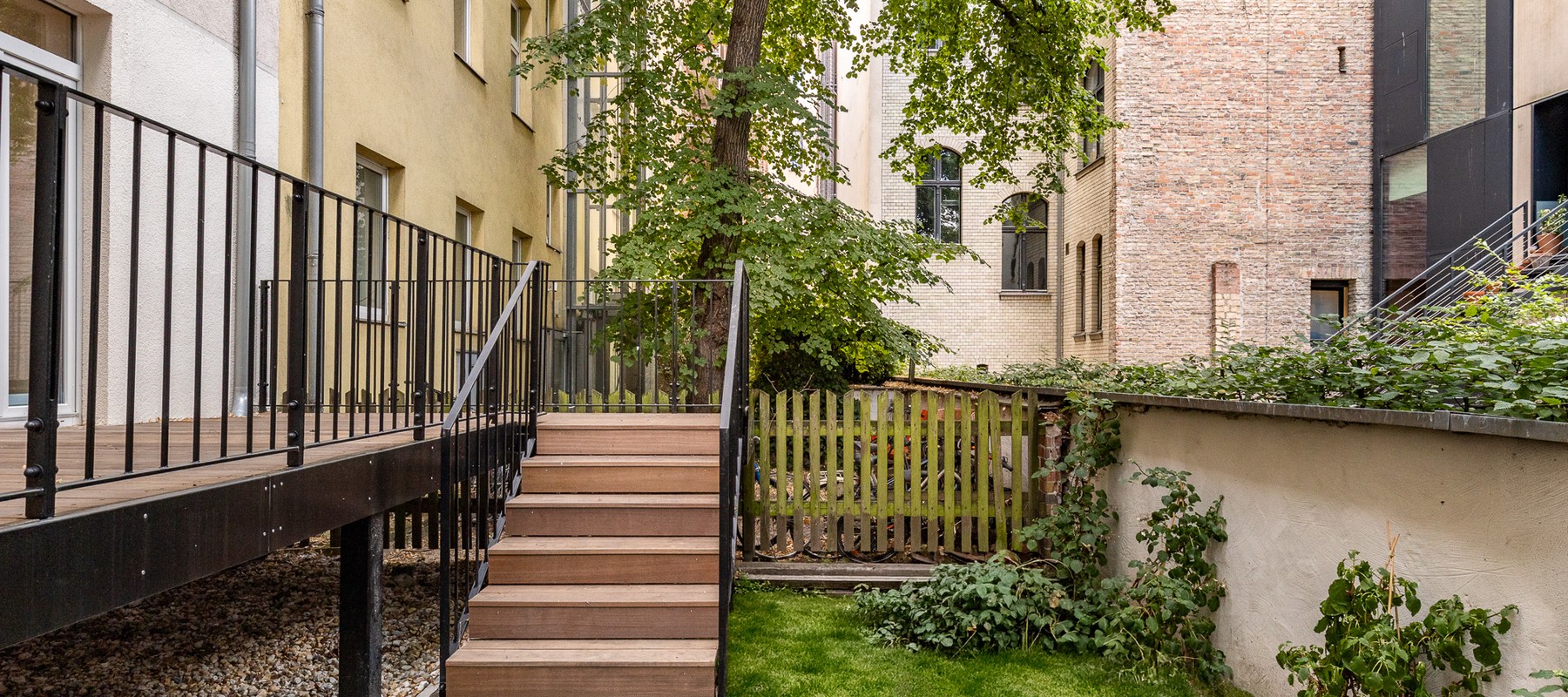 Stylish garden terrace with private lawn area Stylish garden terrace with private lawn area